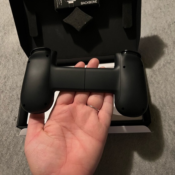 Backbone for iPhone - Picture 5 of 8